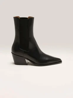 FLATTERED Sandra Boots